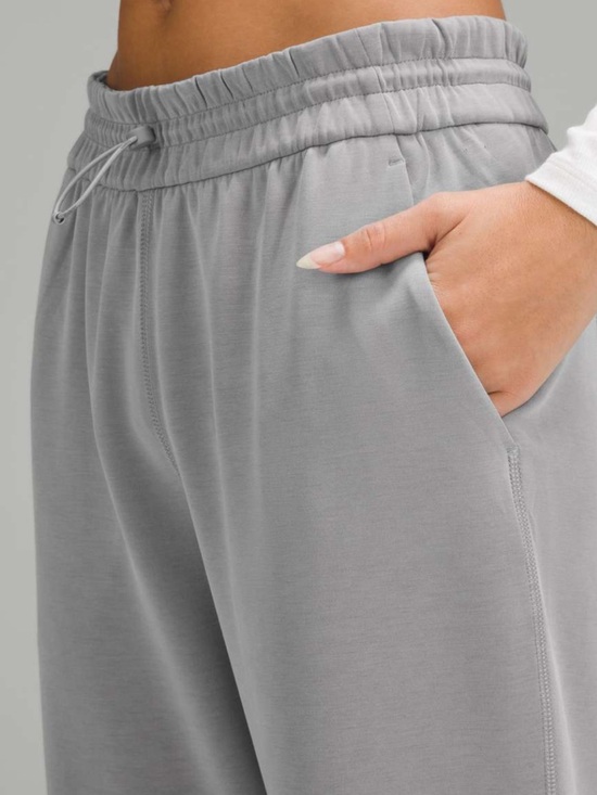 Lululemon Softstreme High Rise Pants Size 4 - Picture 3 of 9